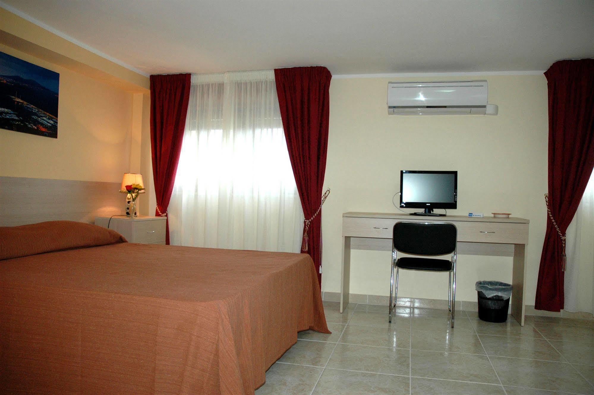 Cassiodoro Rooms Affittacamere Catanzaro Exterior photo